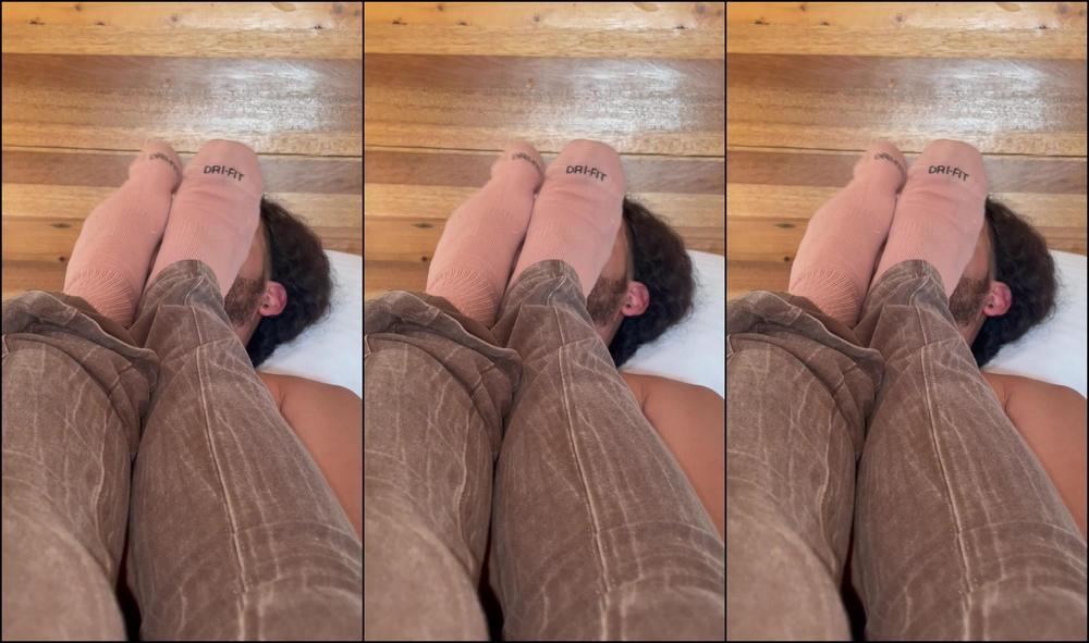 Goddessfendi 3395790316 07 10 2024 Worship Wednesday Would You Like To Worship My Sweaty Plane Feet