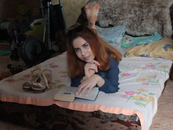 Sniffing baresandals FU_2 SiteRip