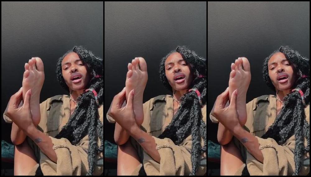 Zafeetllc Onlyfans Singing Kissing Slobbering Sucking On These Sexy Toes