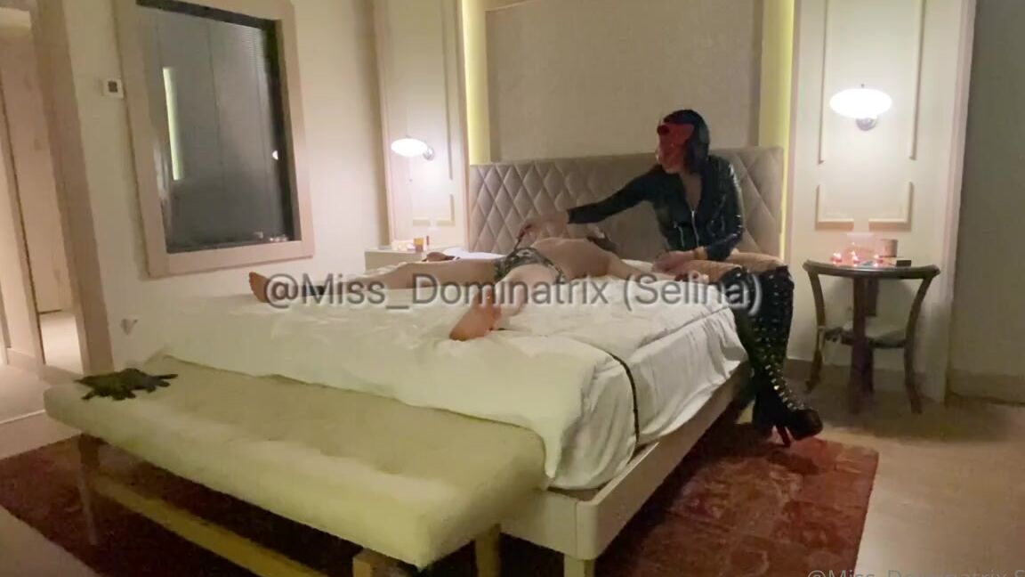 Dominatrix Selina Onlyfans Ki Lgn Kadn Ve Bir Kurban Partner Mt0634 Ht5634P