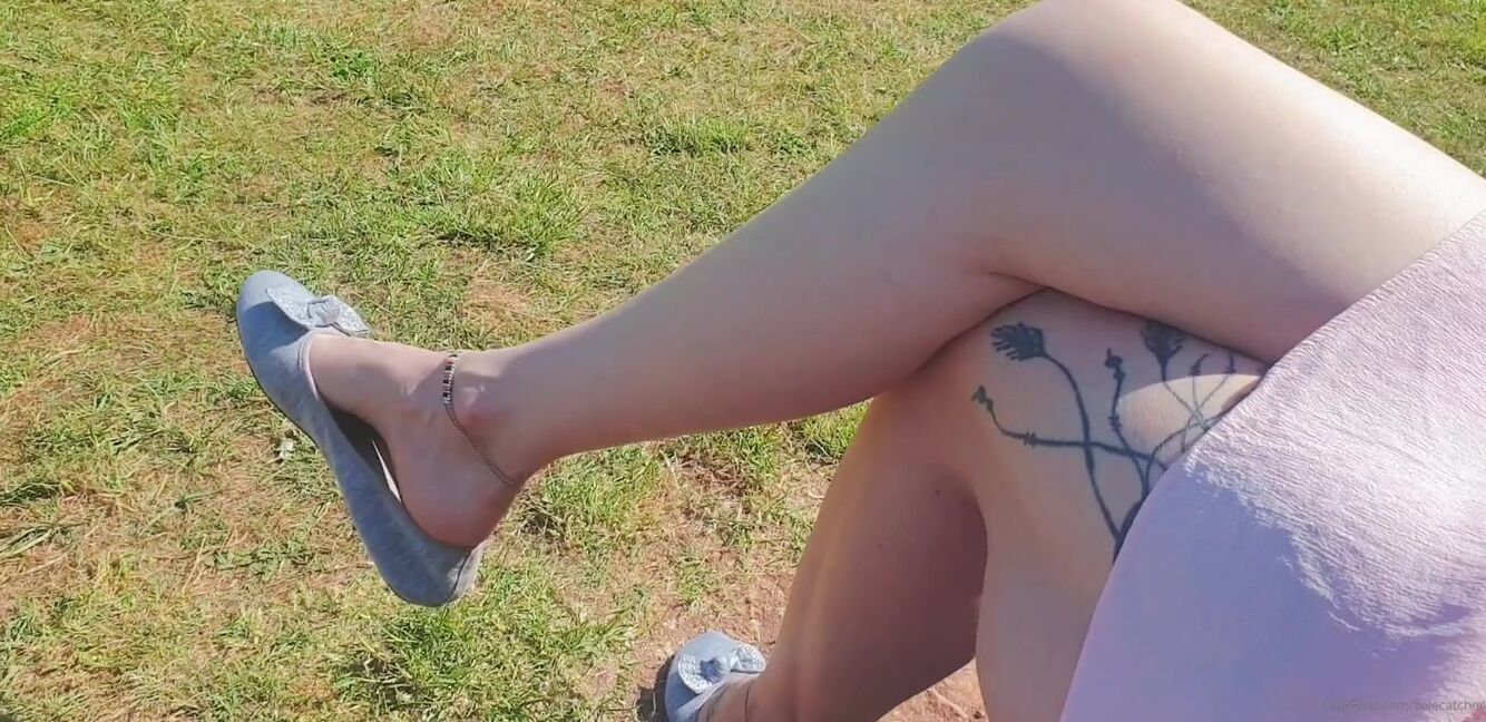 Greatbritishfeet Aka Solecatcher Onlyfans Public Flats Dangling In The Sunshine To Get Her Fans Hot Under The Collar