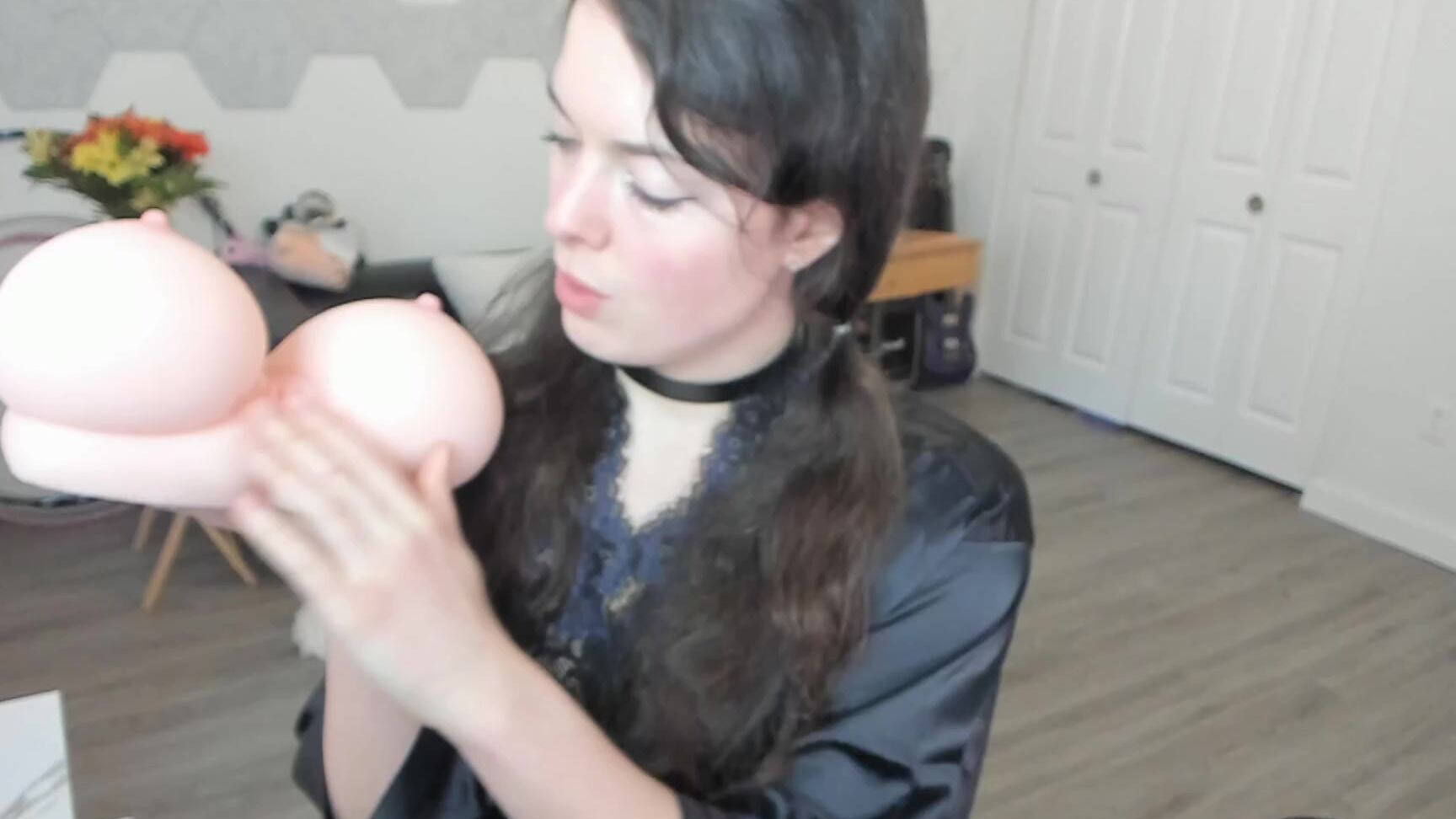 Sex ED,Reviews,Huge Boobs tigger rosey two in one vagiller sex toy ManyVids