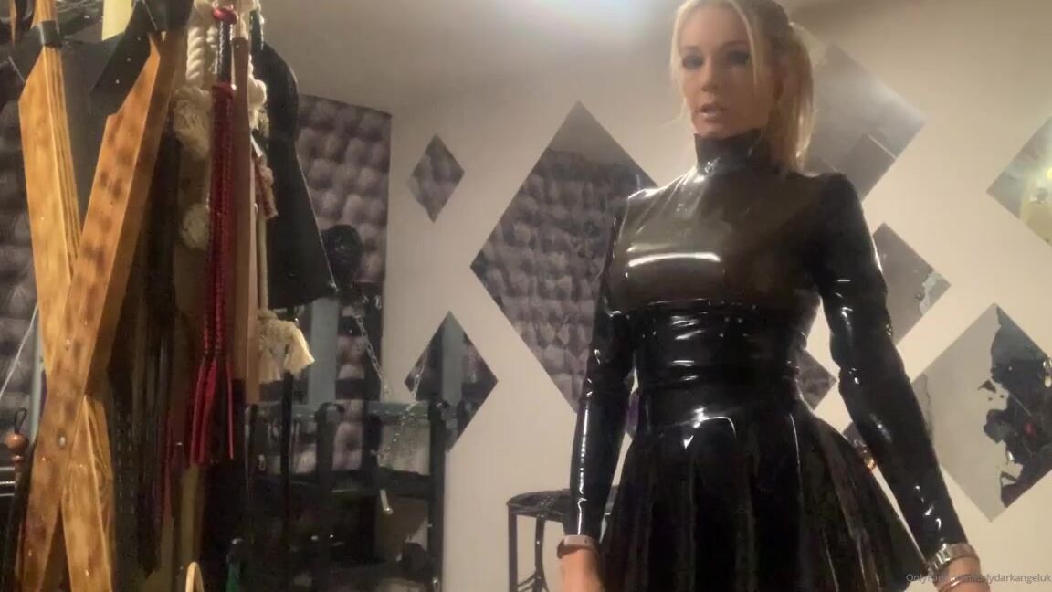 Ladydarkangeluk Onlyfans Strict Latex Mood Hair
