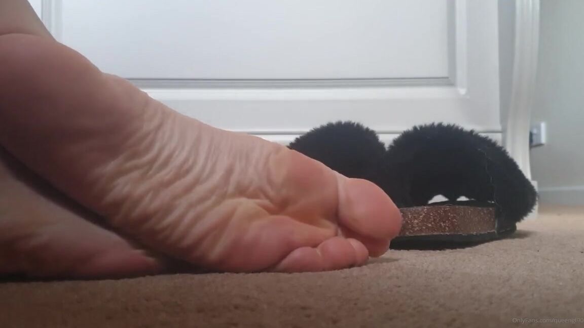 The Foot Queen Of England Aka Queengf90Premium Onlyfans Video 838