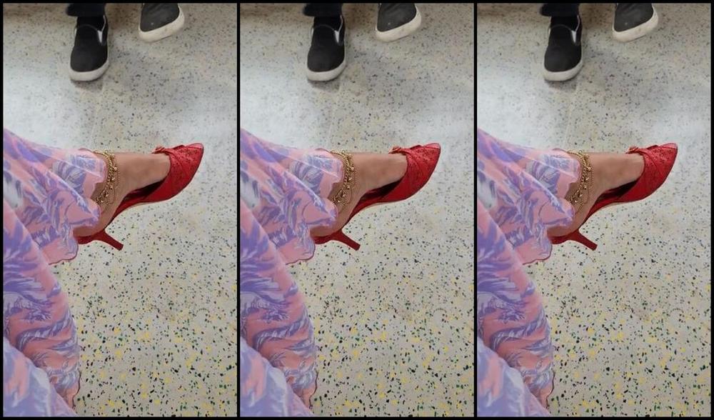 Feetbysherri Onlyfans Dangle And Drop On The Train