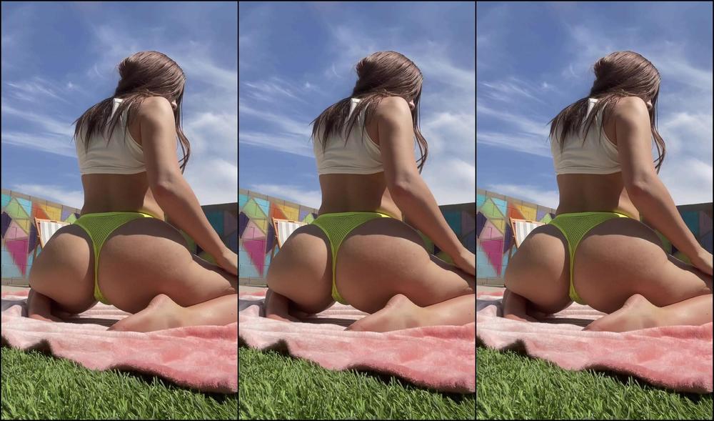 Allipark Love To Tease You Check Your Messages For The Rest Minutes Sucking Fucking And