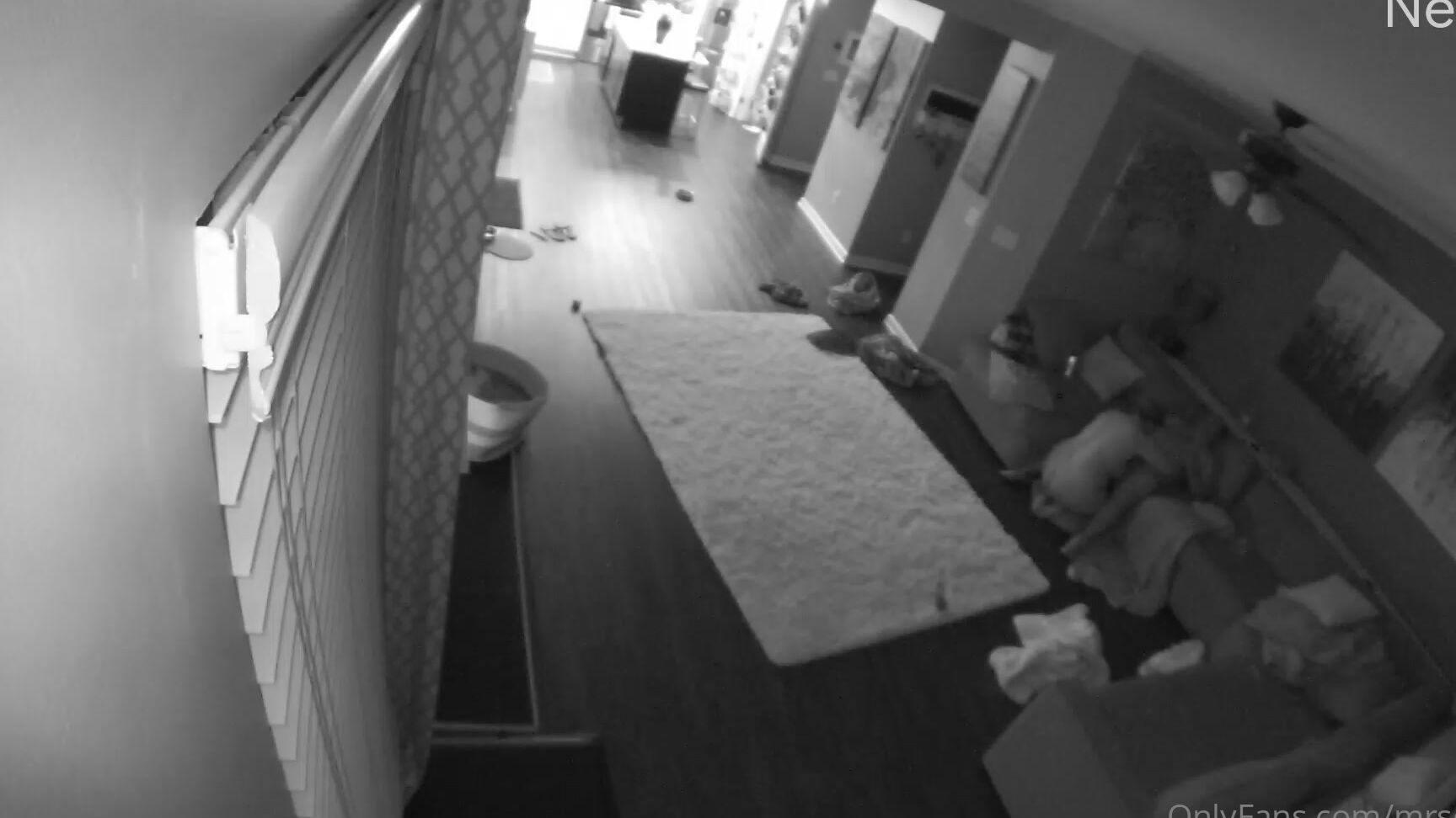 Mrscottx Hotwifekk Came Over The Other Night For Some Fun While My Wife Realhotwife U Was Sleepin