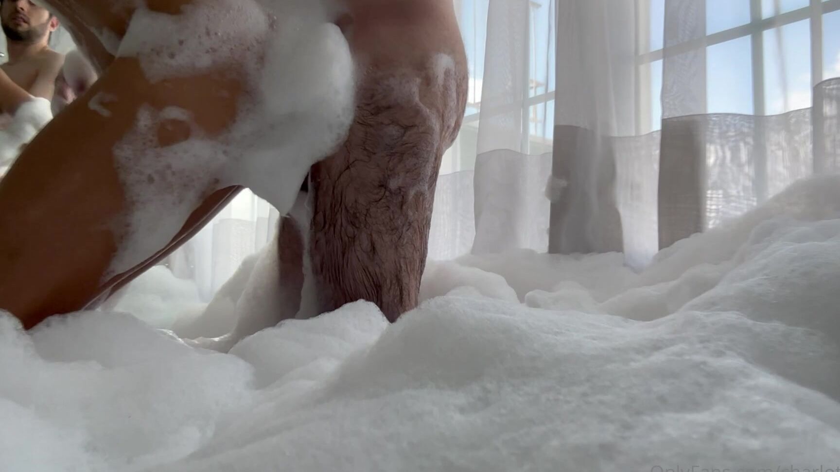 Charlottevih Parte Transando Na Hidromassagem