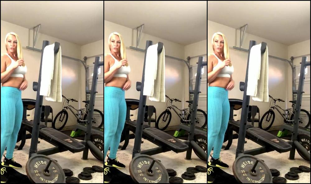 Mellaniemonroevip I M At My Sisters House Working Out With My