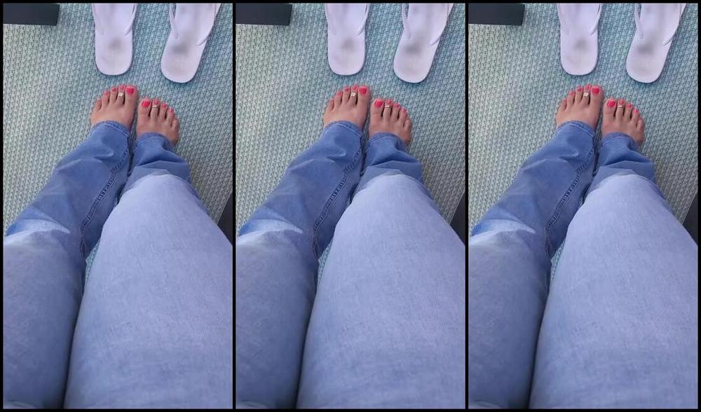 Goddess Nicole Aka Nicolesgoddesssoles Foot Fetish 03 19 2023 Onlyfans Video Showing Off My Feet