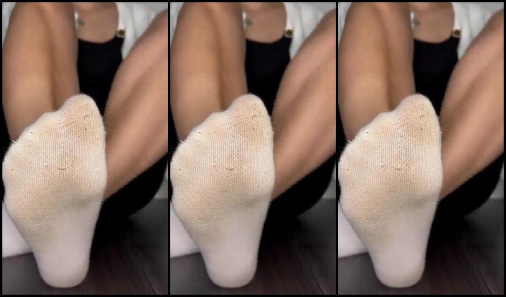 Sarina Jones Nicknamed Sarinajones 10 26 2024 Onlyfans Video Dirty Socks And What Else Do You Want