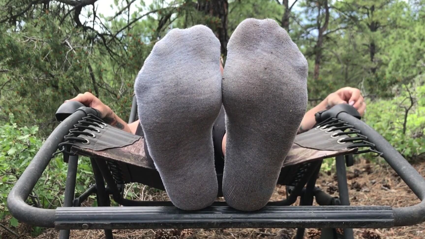 Goddess Emerald Outdoor Foot Worship Entire Min Hd Clip
