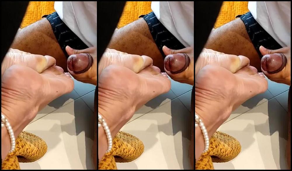 Miss Fair Trade Feet Nicknamed Fairtradefeet Onlyfans 09 22 2023 Jerking Off On My Soles See All My Milky Feet