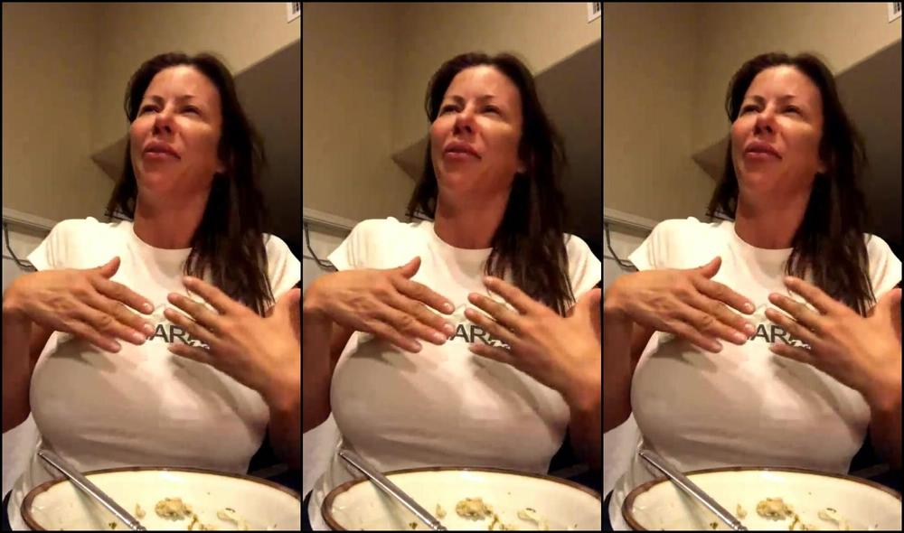 Alexisfawx Stream Started At Am