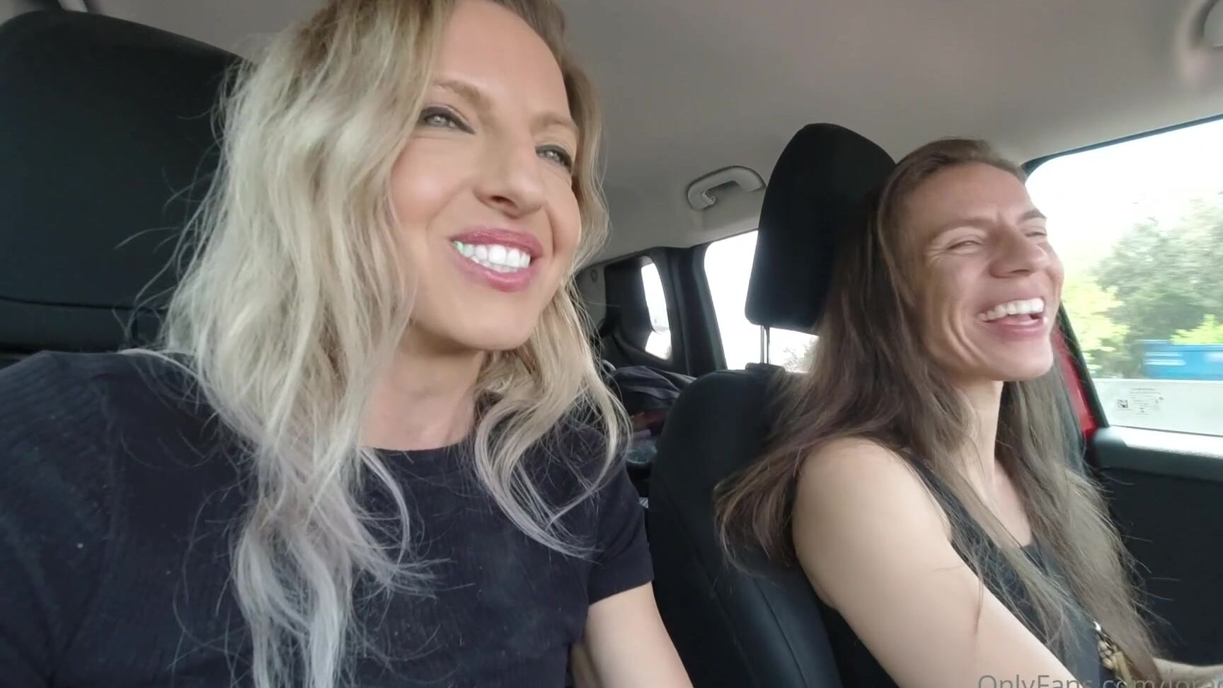 Loracr Ss Hey Onlyfam So Recently There Was A Situation My Mom Is In Politics And Someone I Date