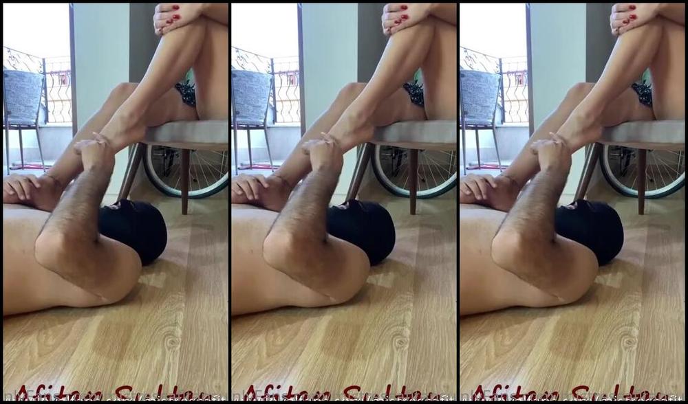 Onlyfans Model Mistress Afitap Aka Mistressafitapsultanayaklarmn Altnda Mutlu U174118260 Lb