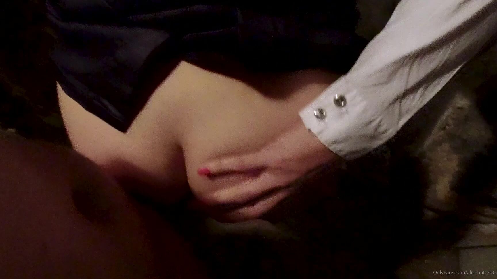 Alicehatter Je Soudoie Un Homme Dans Une Cave D Poque Parisienn