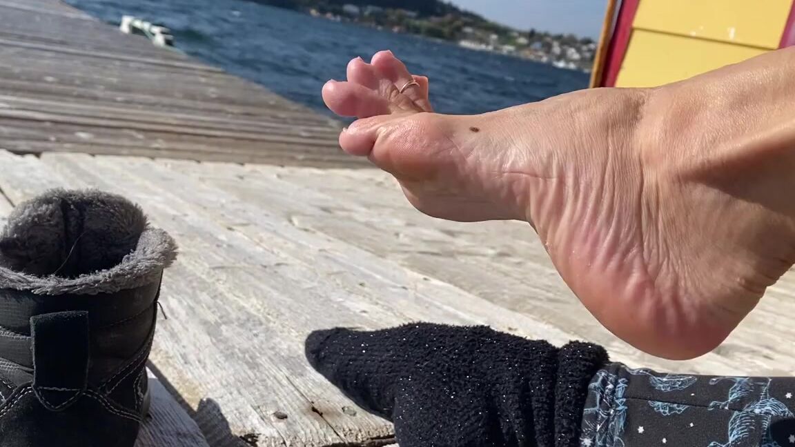 Lezlyan Nicknamed La Little Dancer Feet Onlyfans It Was A Gorgeous Fall Day Here So I Took Full Advantage And Went