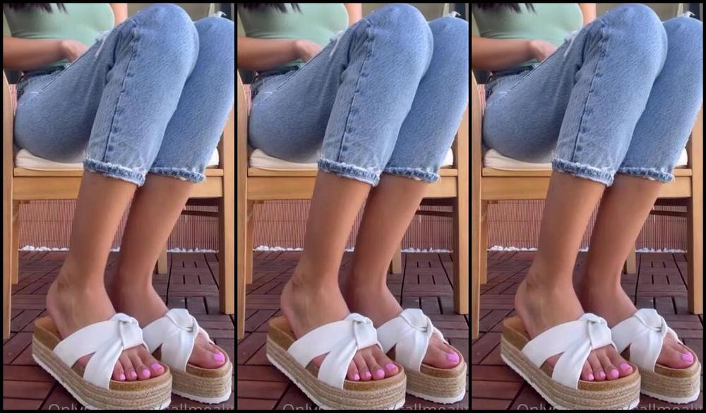 Alita Nicknamed Callmealita Onlyfans I M So Happy That I Can Finally Wear My Sandals I Assume You Also Like This Season