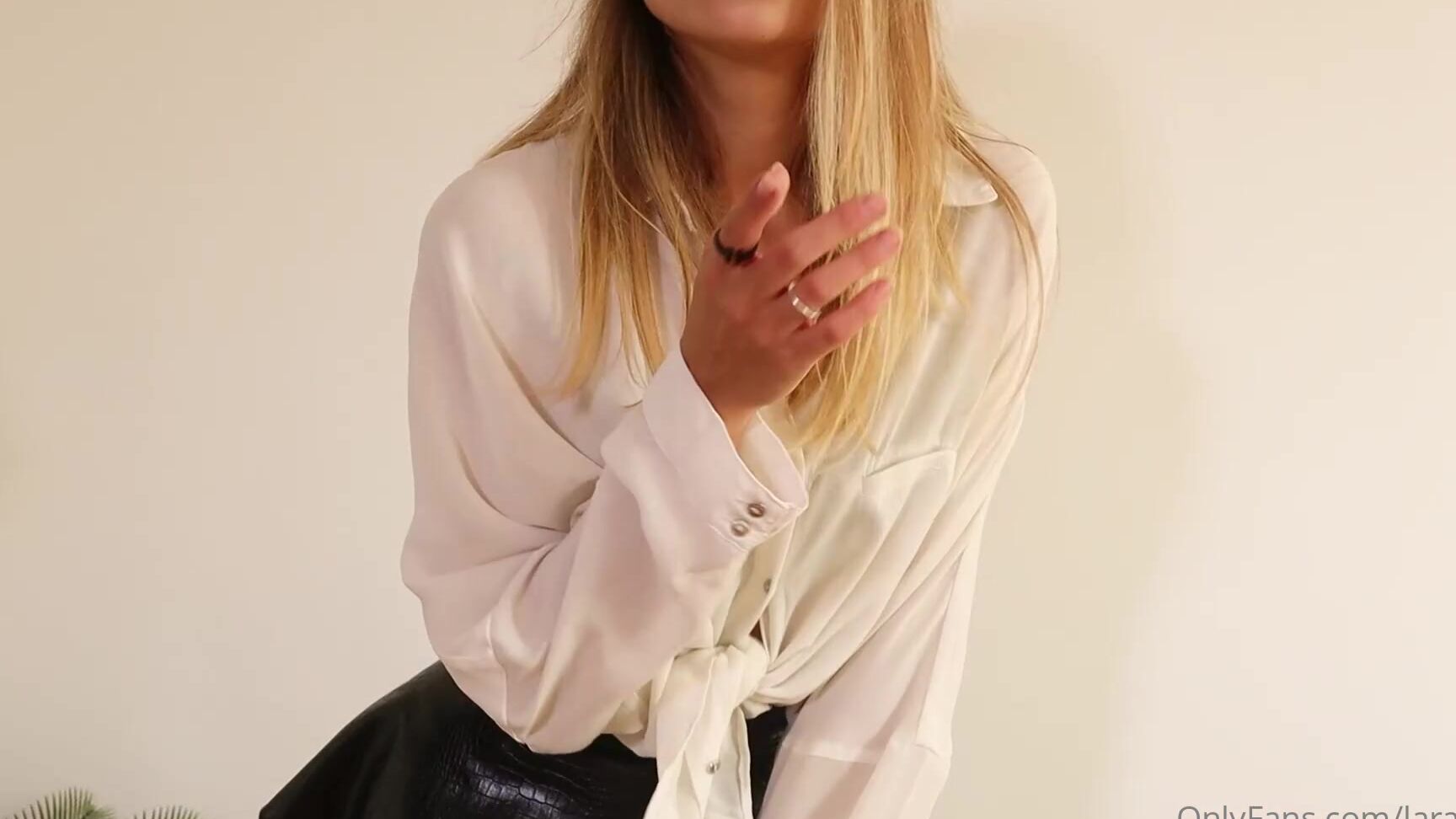 Larajuicy Be My Teacher And Make Me Your Little Cum Slut Student Tip To Get Sloppy Bj With