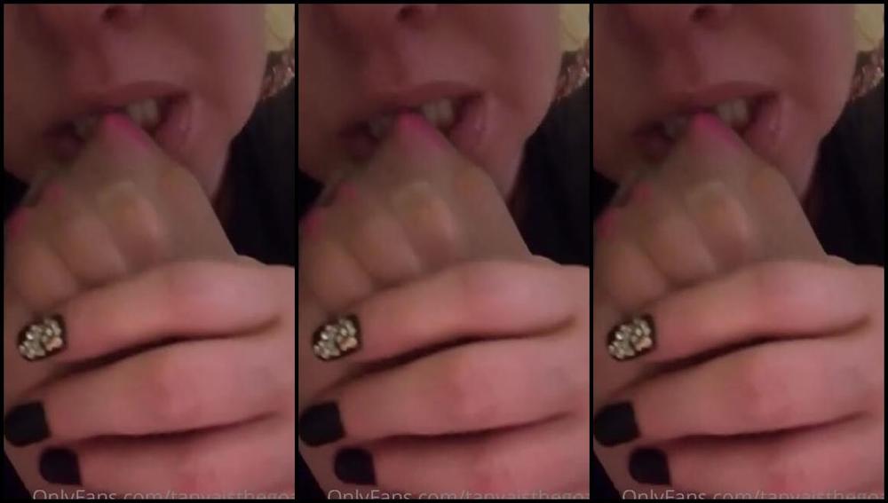 Toestandardsthegoat Nicknamed Tanyaisthegoat Onlyfans Я Пошла На Мои Пальцы Нейлоновые Чулки Чтобы Голо Само Поклонение M58