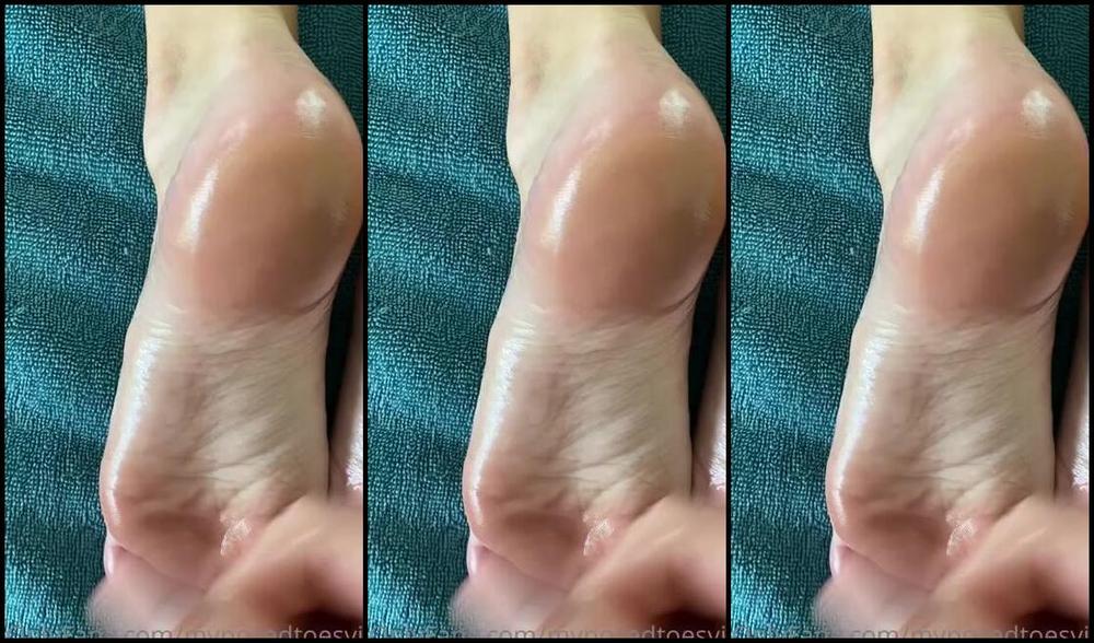 Brooke Jones Nicknamed Myposedtoesvip Onlyfans Oiled Soles Anyone