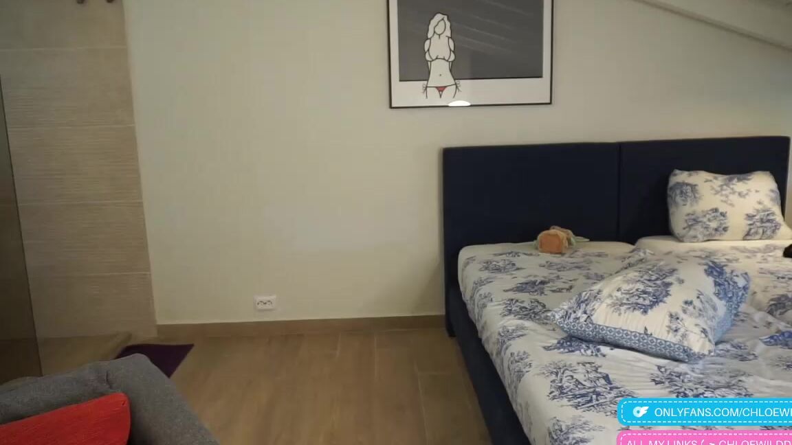 "Chloe Wildd" chloewildd_2023-01-05_18-23-53_872 Web Cam