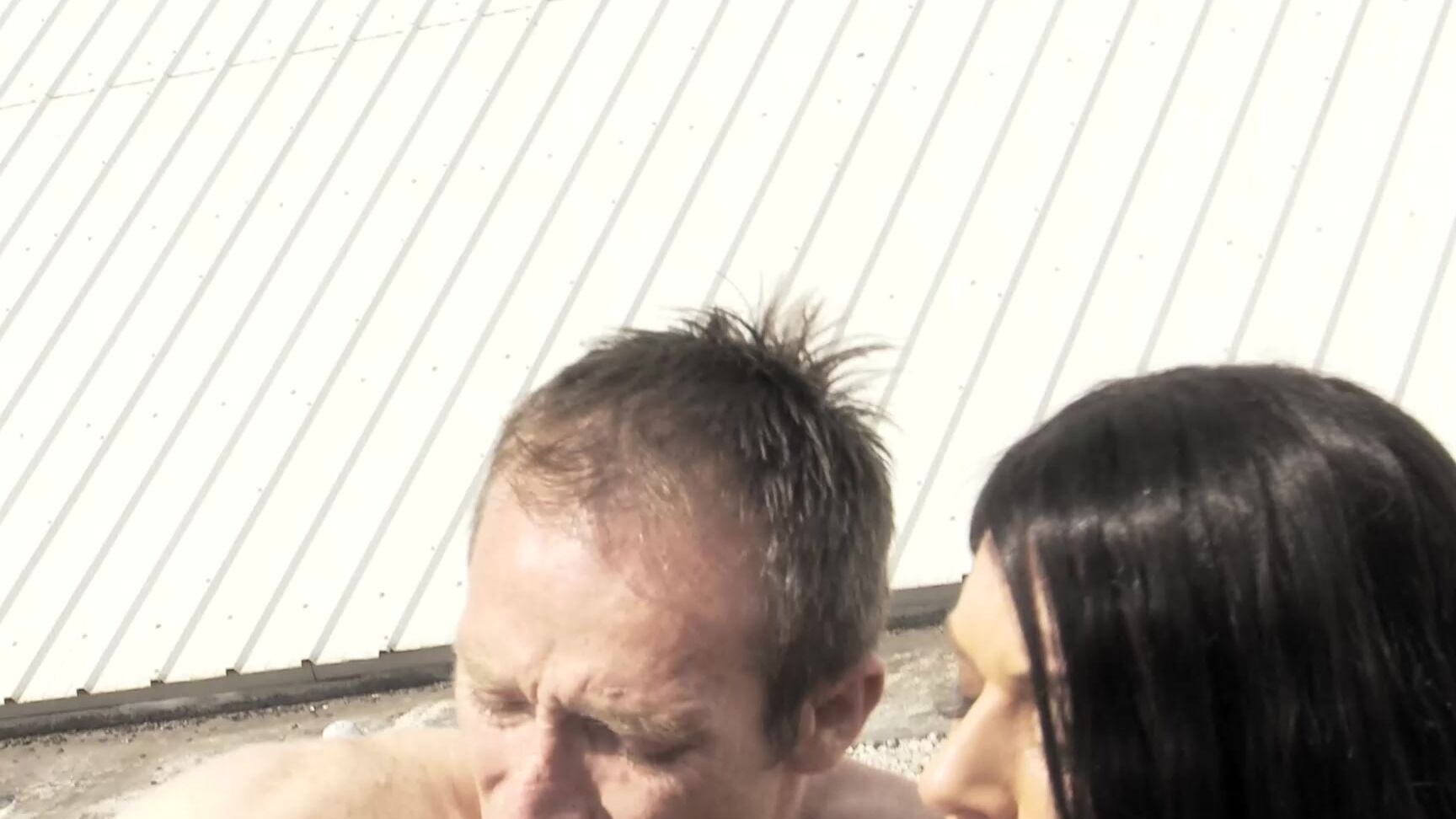 Emmagold I Lick And Fuck My Neighbor On The Roof Terrace