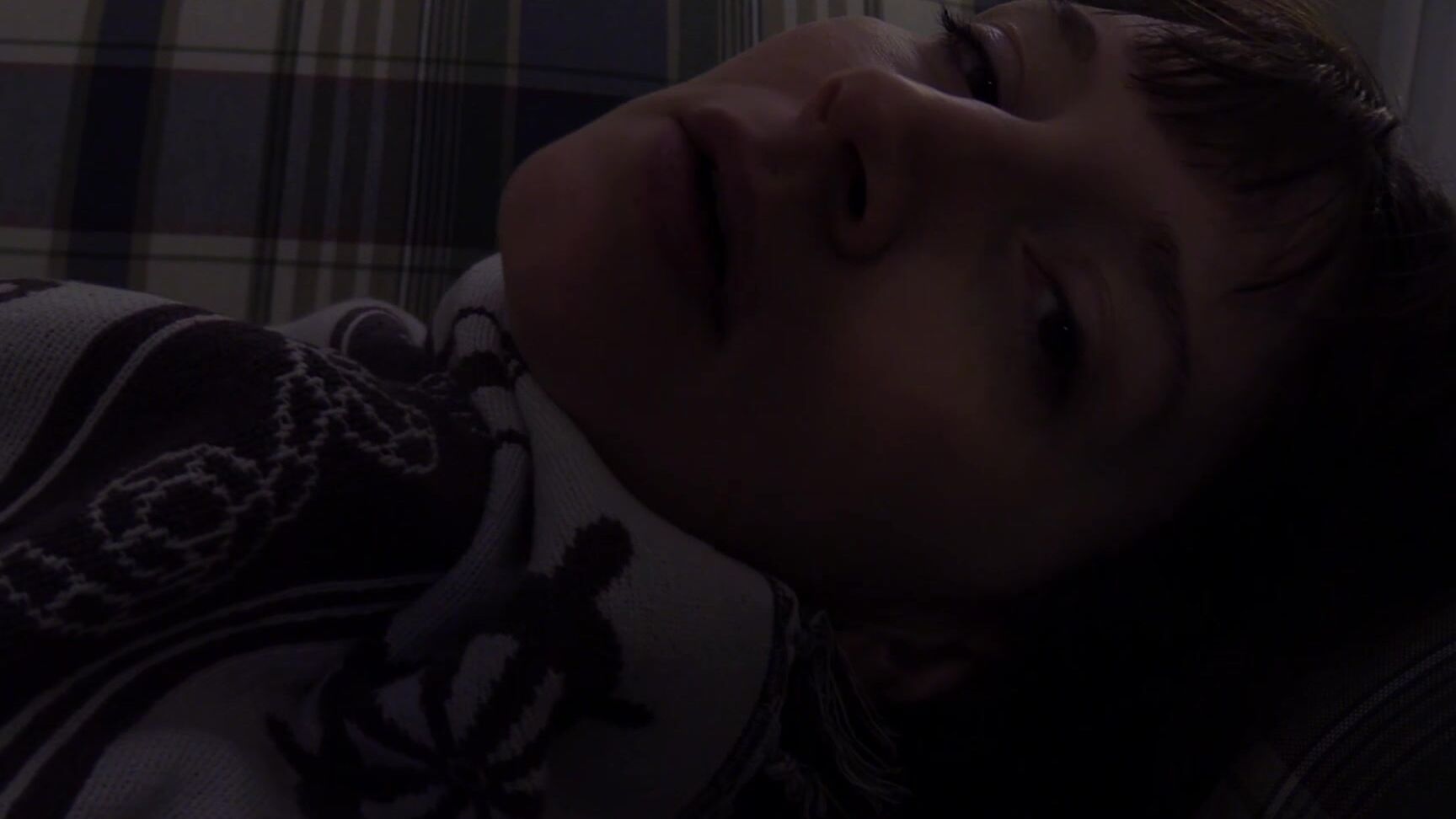 Bettie Bondage Warming Up In Mommys Pussy