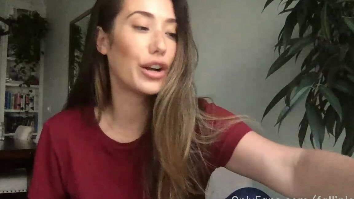 Fallinlovia Stream Started At Pm Fleshlight Winner