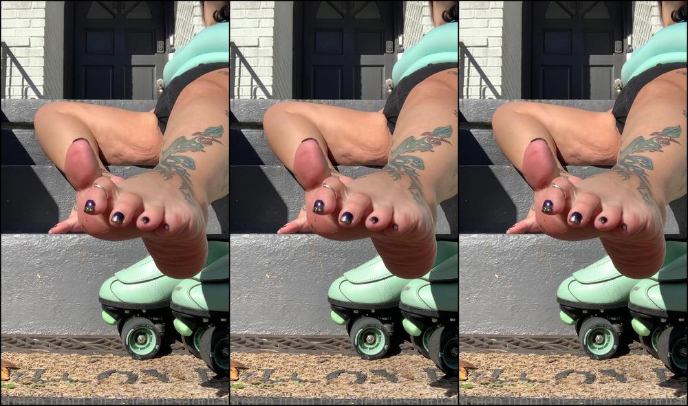 Toeringsandtats You Deserve To See These Socks Come Off