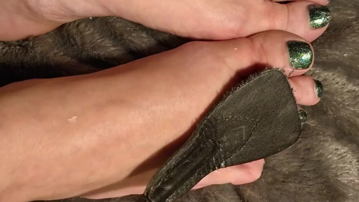 Frejas Submissive Feet Nicknamed Frejassubmissivefeet Onlyfans Part 22 Of The Night With The Candles The Torment Was Not Over After The Toes
