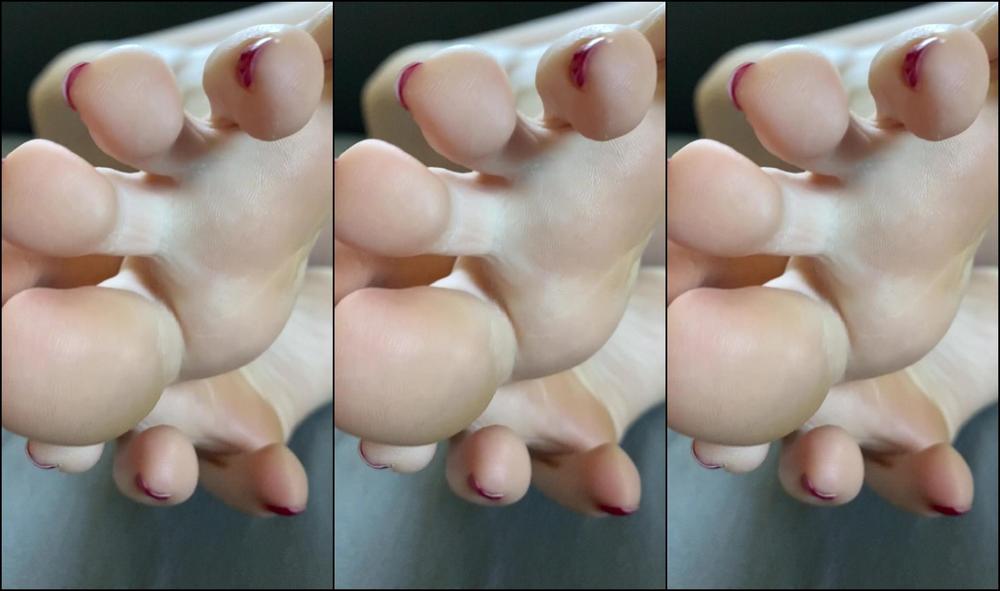Averyysfeet Minute Super Close Up Of My Toes And Soles Watch Me Play Around With Your Face