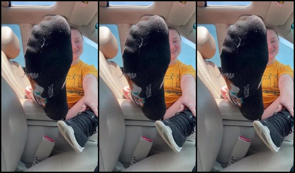 Goddess Flower Nicknamed Smokinflowers 04 29 2025 Onlyfans Video I Cant Believe You Were So Distracted By Me In The Gym That You Almost Dropped