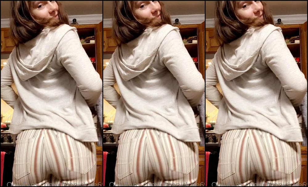 Chroniclove69 2320543737 01 05 2022 Happy 2022 Y All