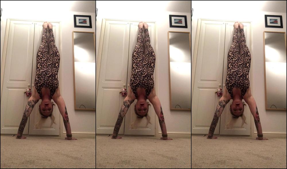 Miss Ruby Marks Fitness Voyeur Incline Press Ups Handstand Press Ups Day And