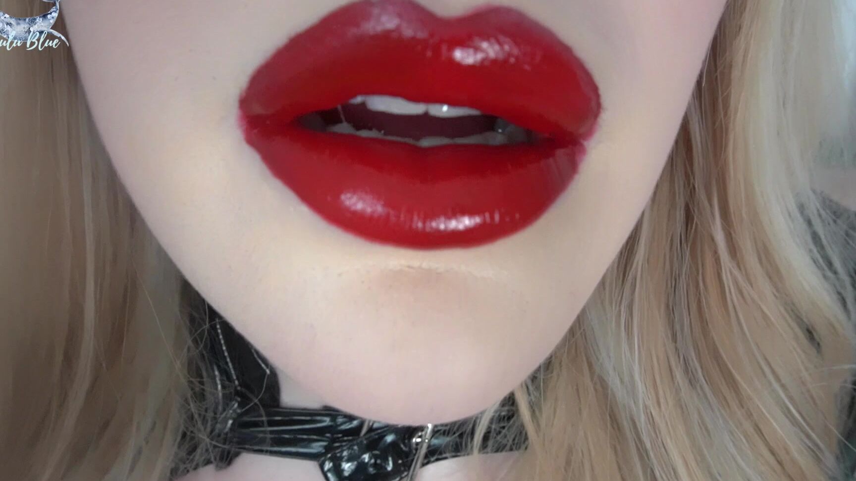 Lulublue X Lipstick Fetish Kisses