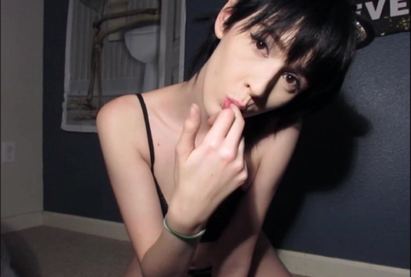 Masturbation, Small Tits, Solo Female ivyhelix emo porn ManyVids