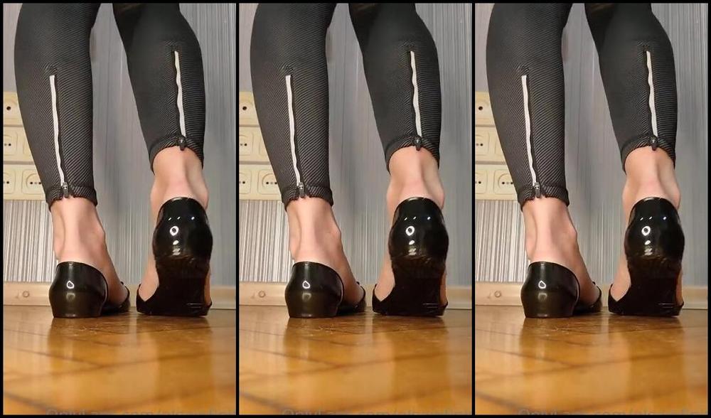 Olga Infinity Aka Olgainfinity Onlyfans Sweaty Feet In Plastic Flats Inhale My Smell