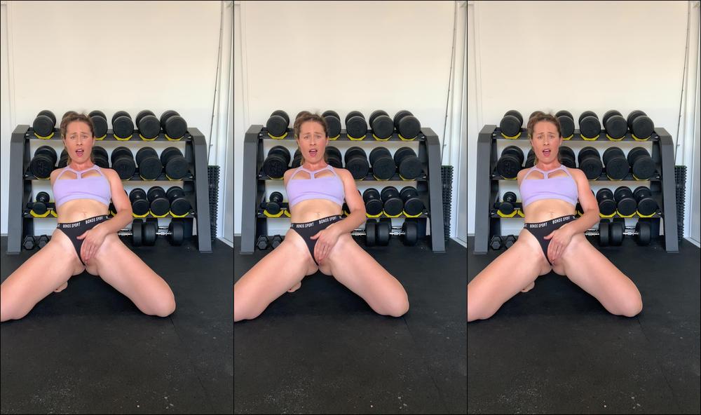 Masturbation, Pussy Play, Striptease, Workout, Workout/Gym striptease-in-the-gym ManyVids