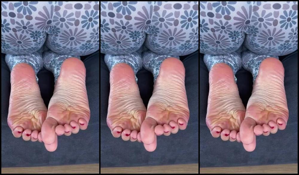 Cute Lily F33T Nicknamed Cute Lily F33T 06 03 2023 Onlyfans Video Little Longer Video For Longer Ride How Do You Like This View Dont Forget To