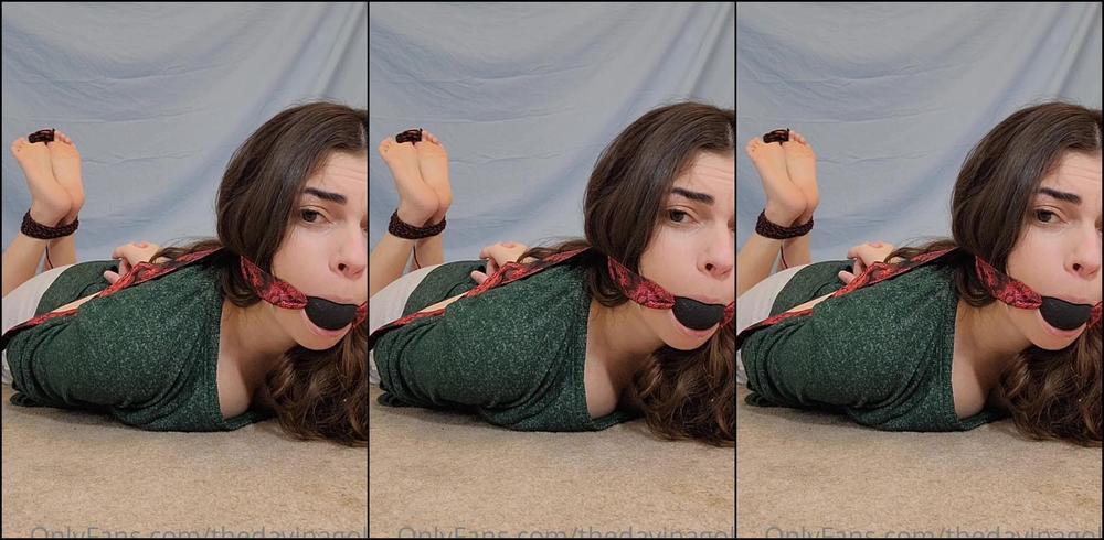 Thedavinagold Bondage I M Tied Up And Gagged Waiting For You In The Pose Do You Like Watching Me Strug