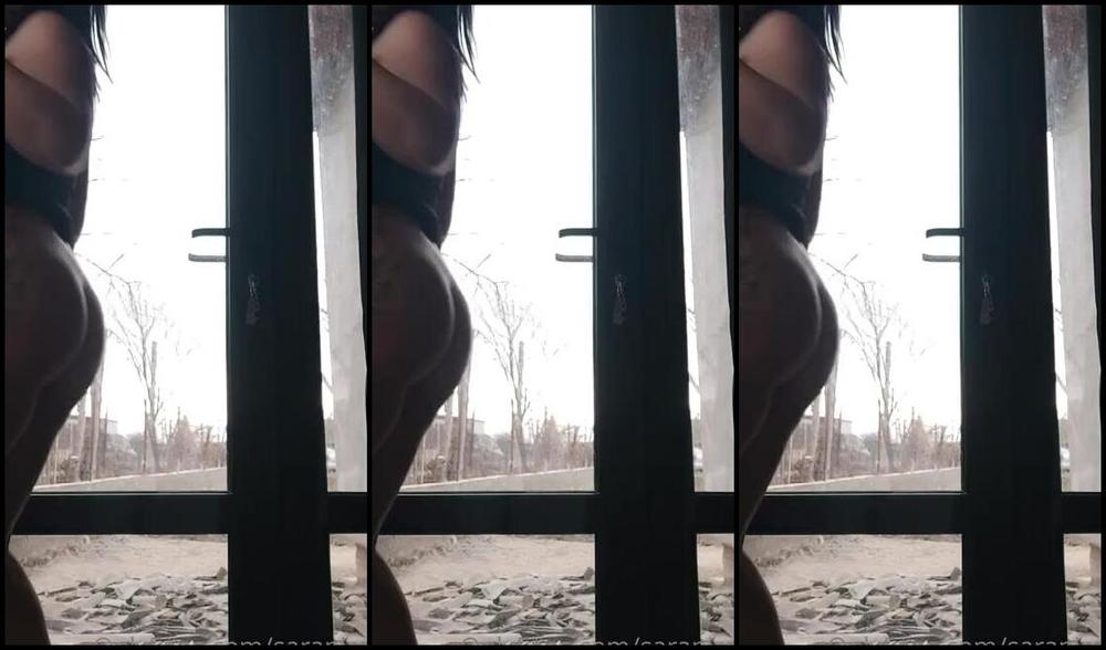 Sara Piras Nicknamed Sarapiras Findom 01 07 2023 Onlyfans Video Togliere La Neve Finta Sta Diventando Un Po Complicato