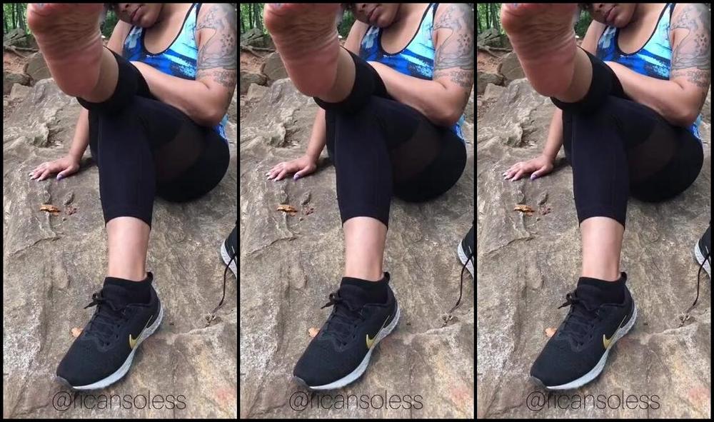 Mama Rican Aka Ricansoless Onlyfans Public Sneakerssocks Removal During My Mountain Hikepeople Stared When I Was Getting Recorded