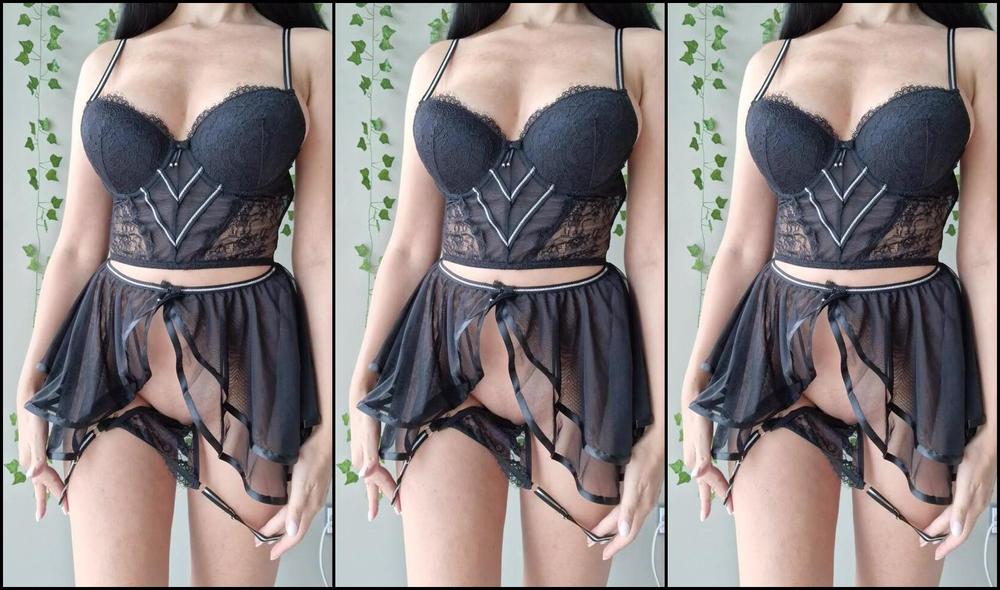 Atomicbrunette18 876