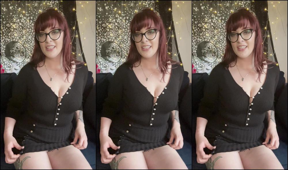 Roxierusalka 2867700088 05 11 2023 Is A Sitting Down Striptease A Thing I Think I Just Made It One 3 Minutes