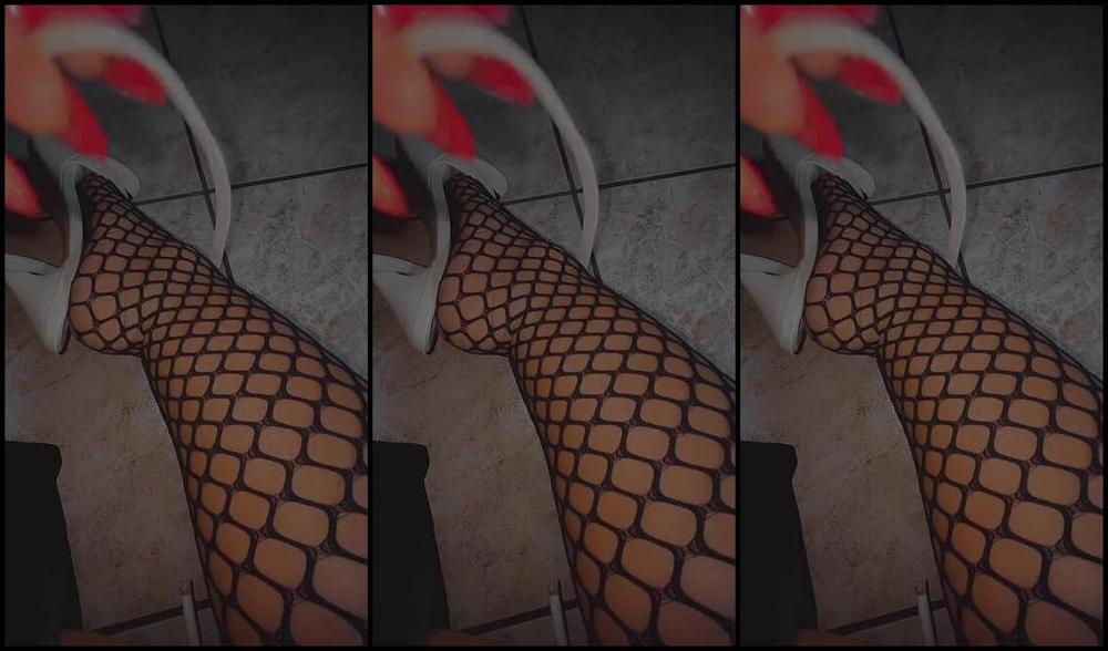 Nikykikka Nicknamed Nikykikka Foot Fetish 11 07 2023 Onlyfans Video Different View