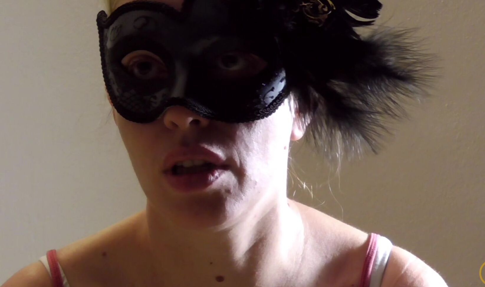 Smokingmania Smoking A Capri In Your Face