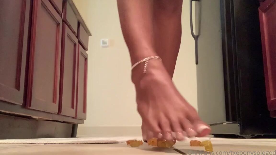 Toes100K Onlyfans Wish Your Balls Were These Gummy Bears