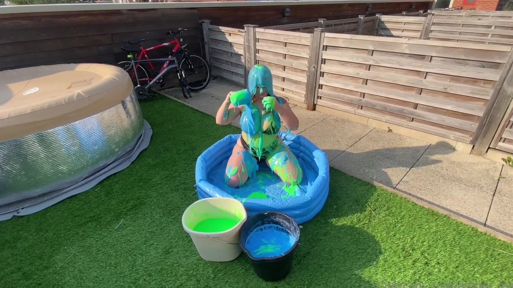 Amber Leah Xx Watch Me Humiliate Myself In My Garden By Pouring G